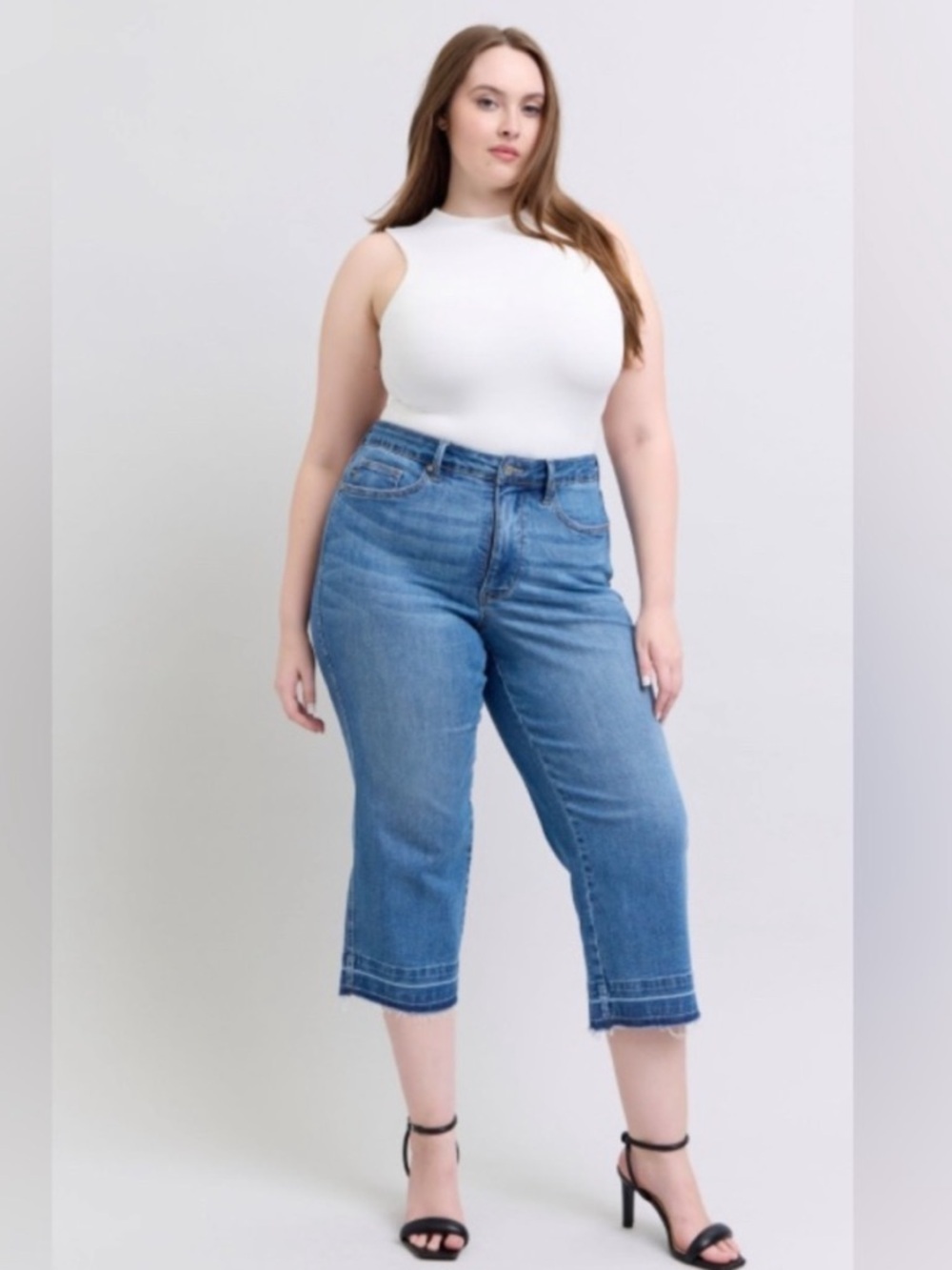 NWT Judy Blue High Waist Released Hem Cropped Jeans